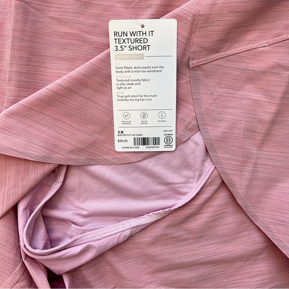 NWT ATHLETA RUN WITH IT SHORT IN HYDRANGEA PINK - Picture 5 of 9